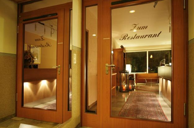 Hotel-Restaurant Esbach Hof Kitzingen Exterior foto
