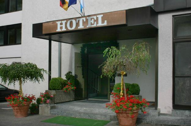 Hotel-Restaurant Esbach Hof Kitzingen Exterior foto